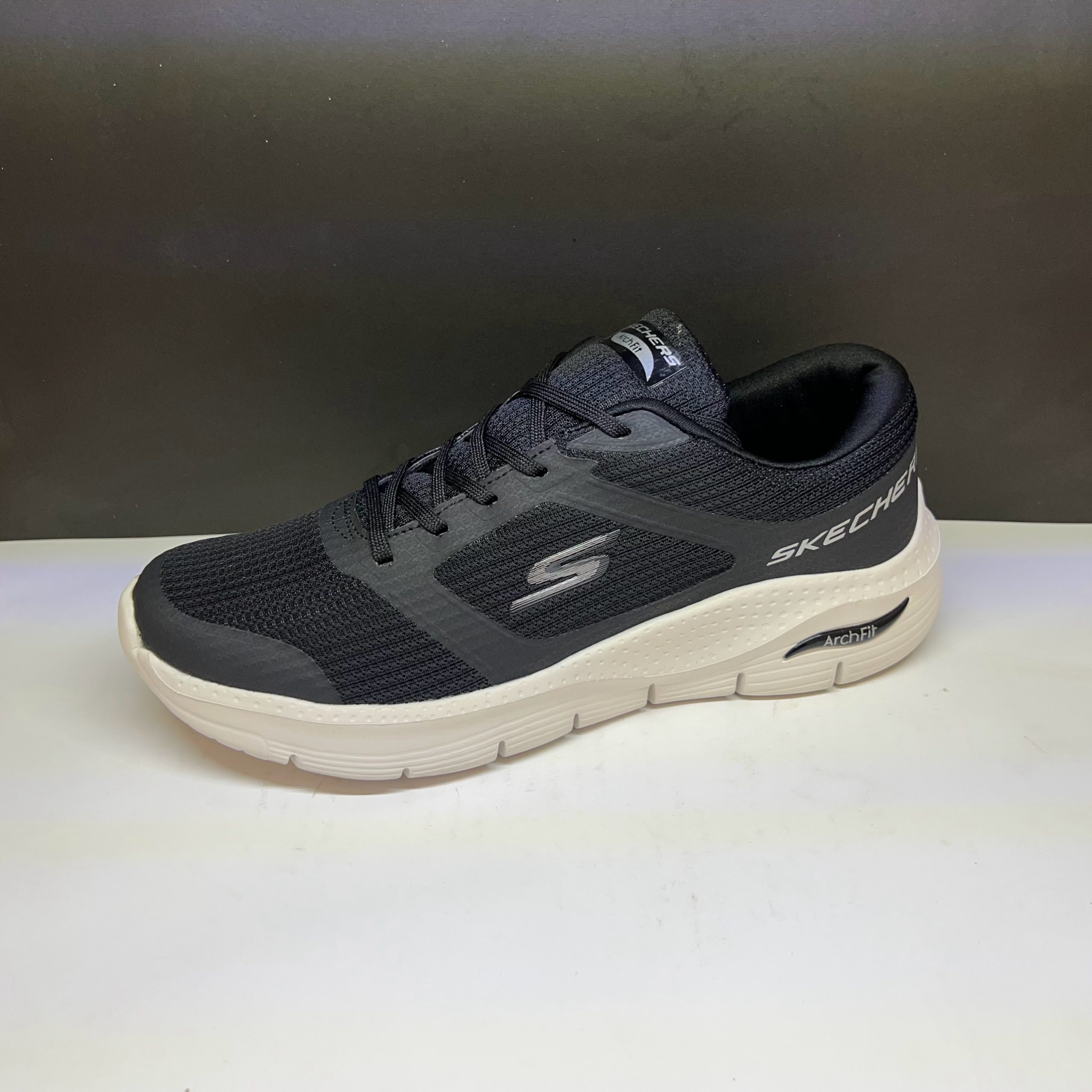 کتونی پیاده روی مردانه برند اسکچرز  Skechers Arch Fit ساخت ویتنام